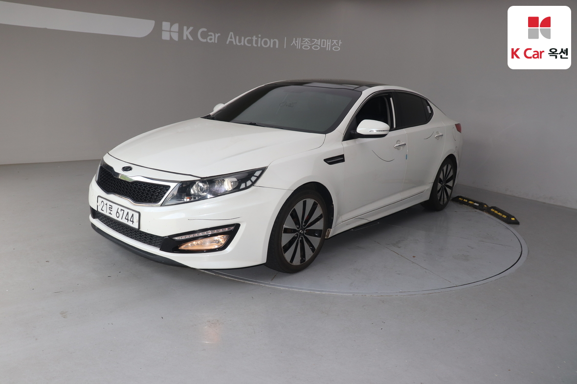 Kia K5 - 1