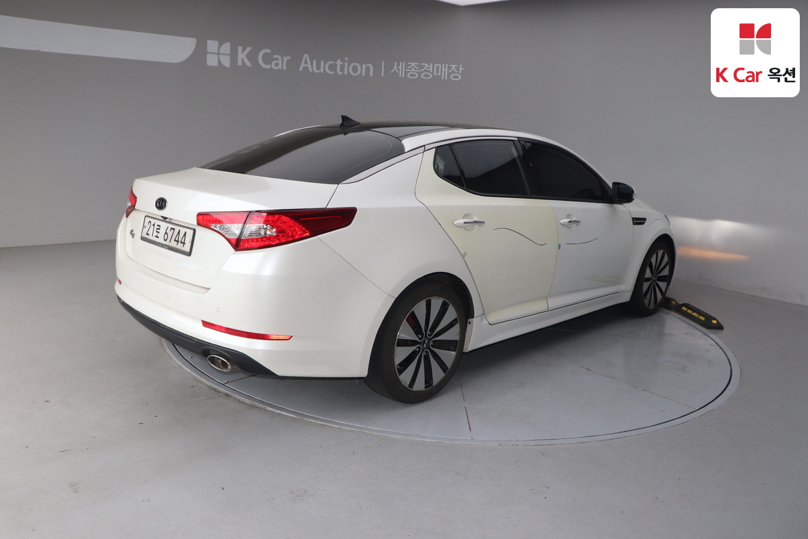 Kia K5 - 2