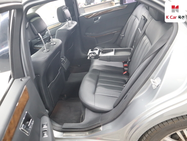 2011 - mercedes-benz e300
