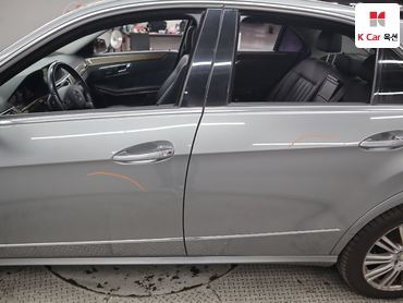 2011 - mercedes-benz e300