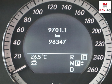 2011 - mercedes-benz e300