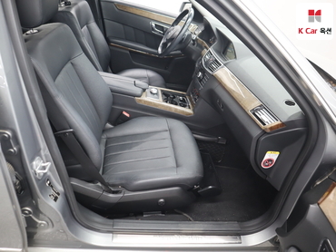2011 - mercedes-benz e300