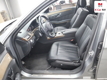 2011 - mercedes-benz e300