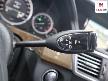 2011 - mercedes-benz e300