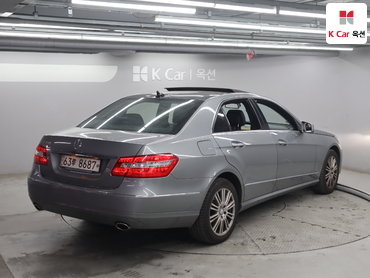 2011 - mercedes-benz e300