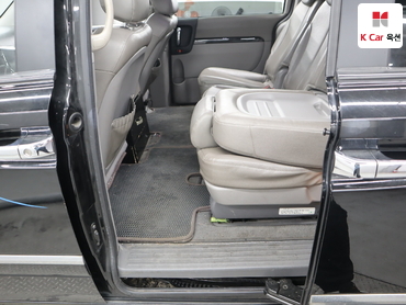 2012 - kia carnival