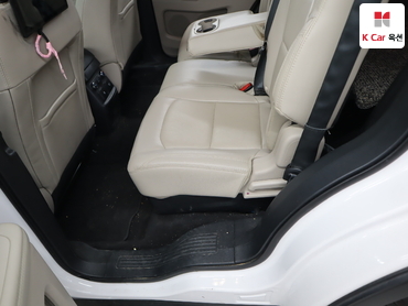 2019 - ford explorer