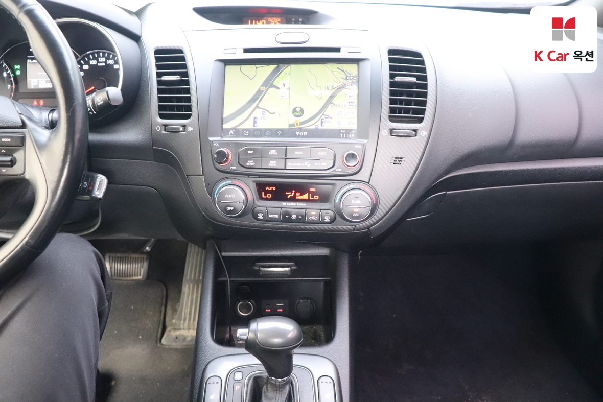 Kia K3 - 6