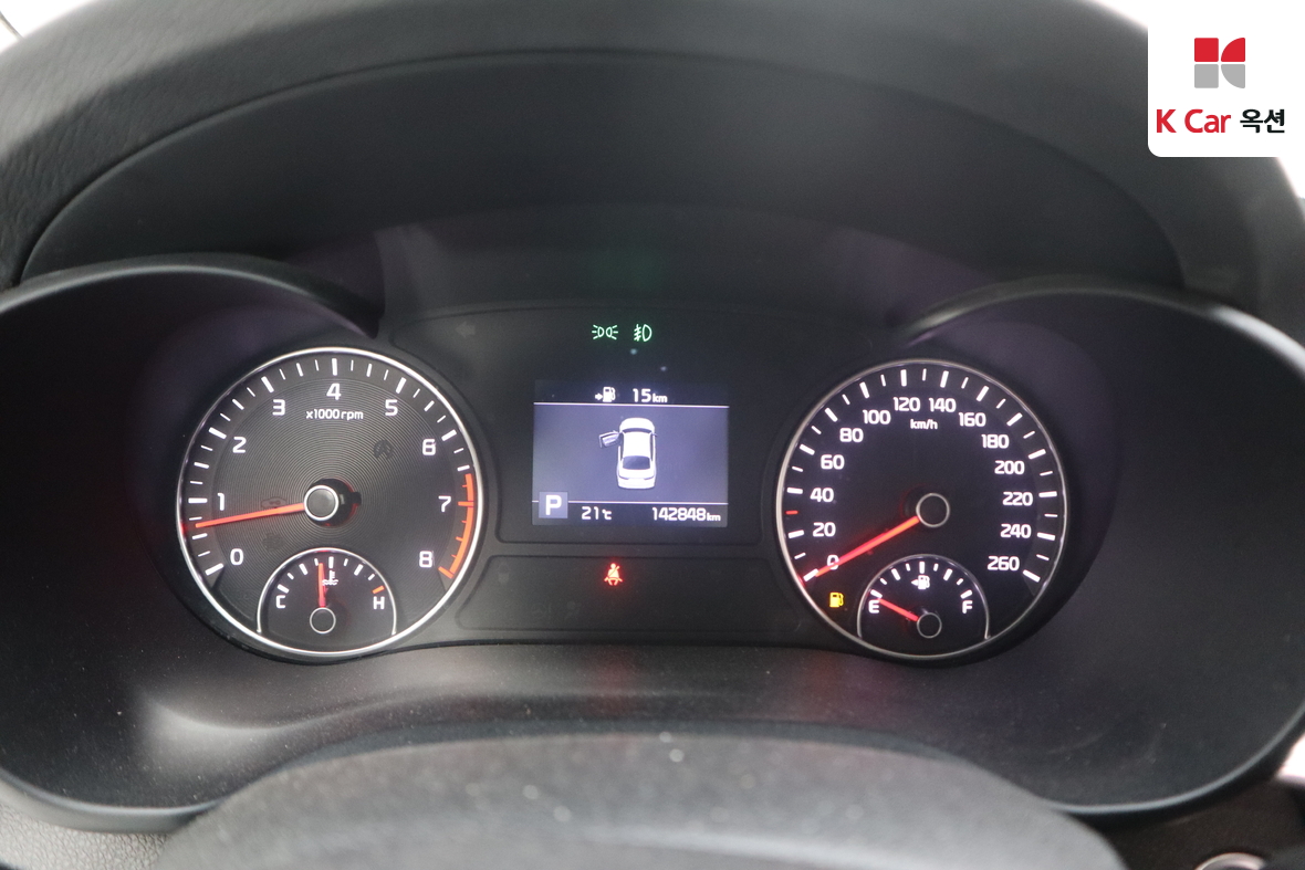 Kia K5 - 5