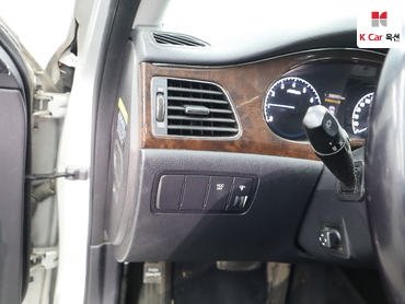 2010 - hyundai bh330