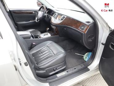 2010 - hyundai bh330