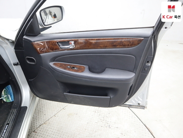 2010 - hyundai bh330