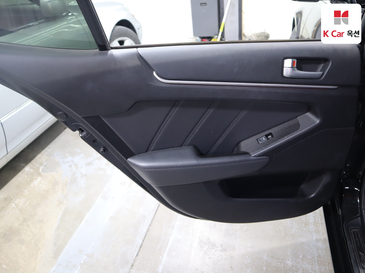Kia K7 - 23