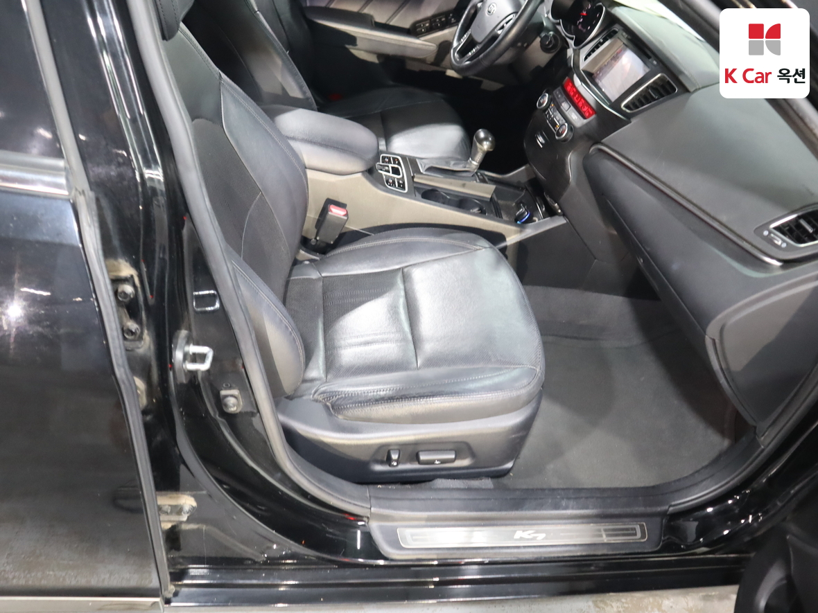 Kia K7 - 30