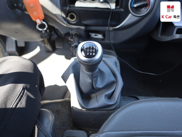 2012 - kia bongo iii