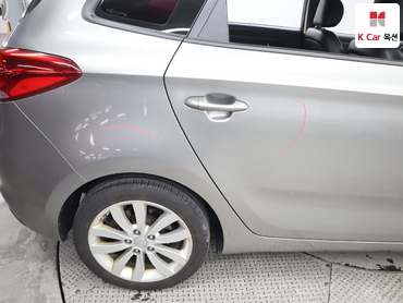 2015 - kia carens