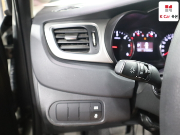 2015 - kia carens