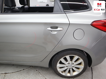 2015 - kia carens