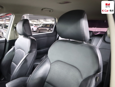 2015 - kia carens
