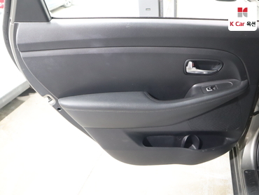 2015 - kia carens