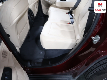2023 - jeep grand cherokee