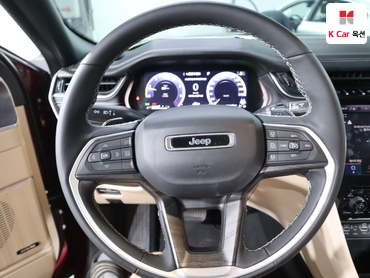 2023 - jeep grand cherokee