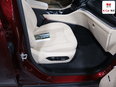 2023 - jeep grand cherokee