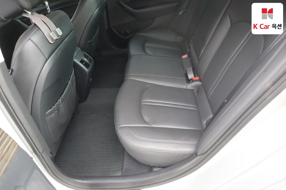 Hyundai Sonata - 22
