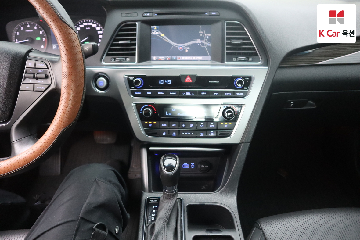 Hyundai Sonata - 6