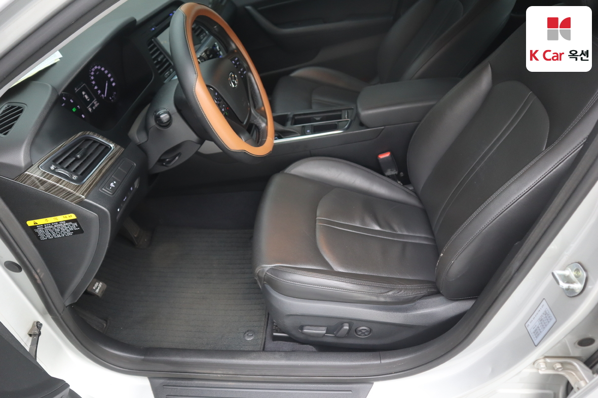 Hyundai Sonata - 19