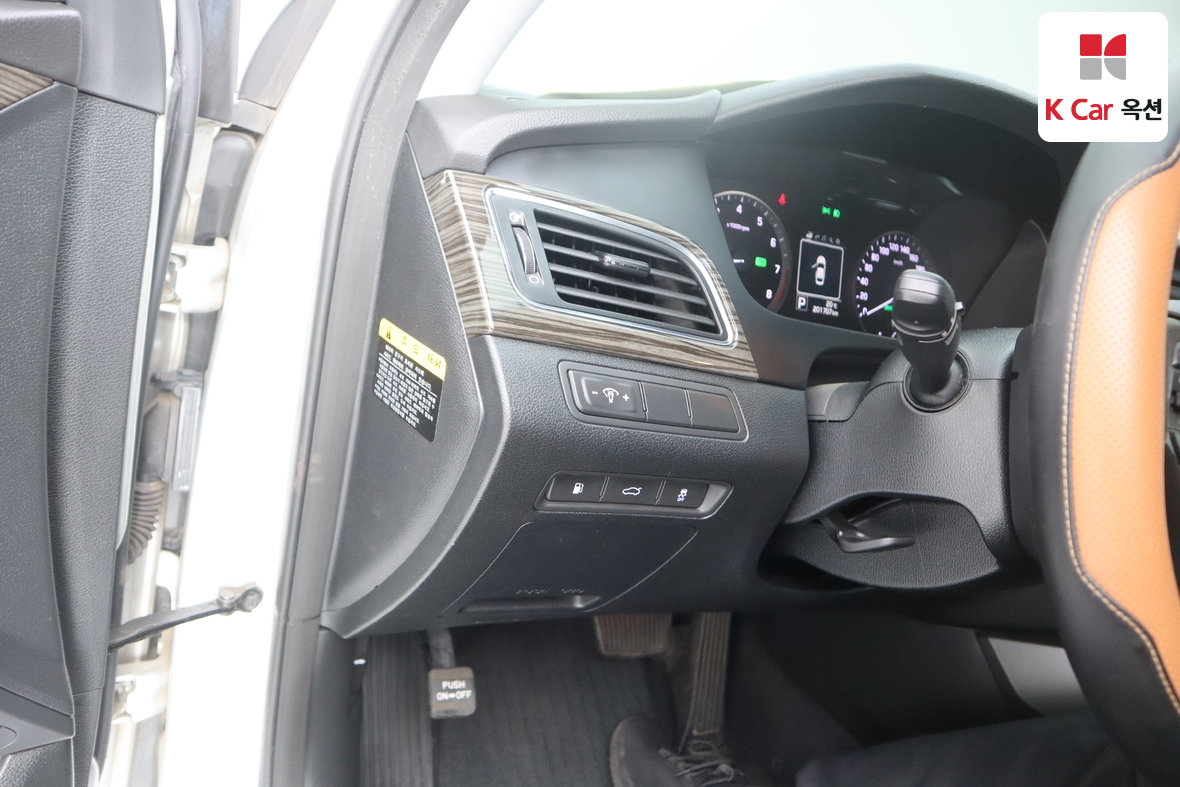 Hyundai Sonata - 9