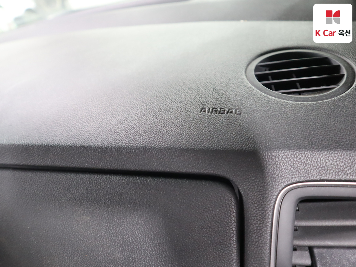 Kia New Carnival - 28