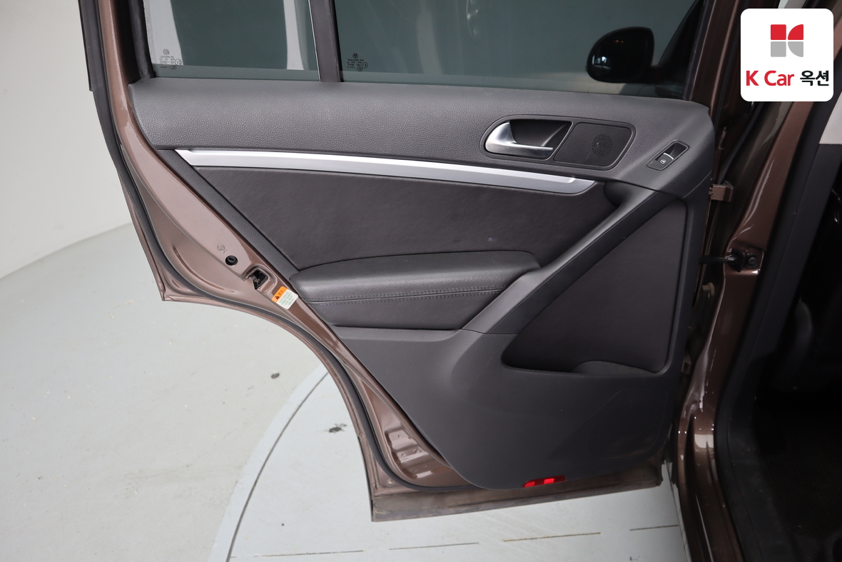 Volkswagen Tiguan - 22
