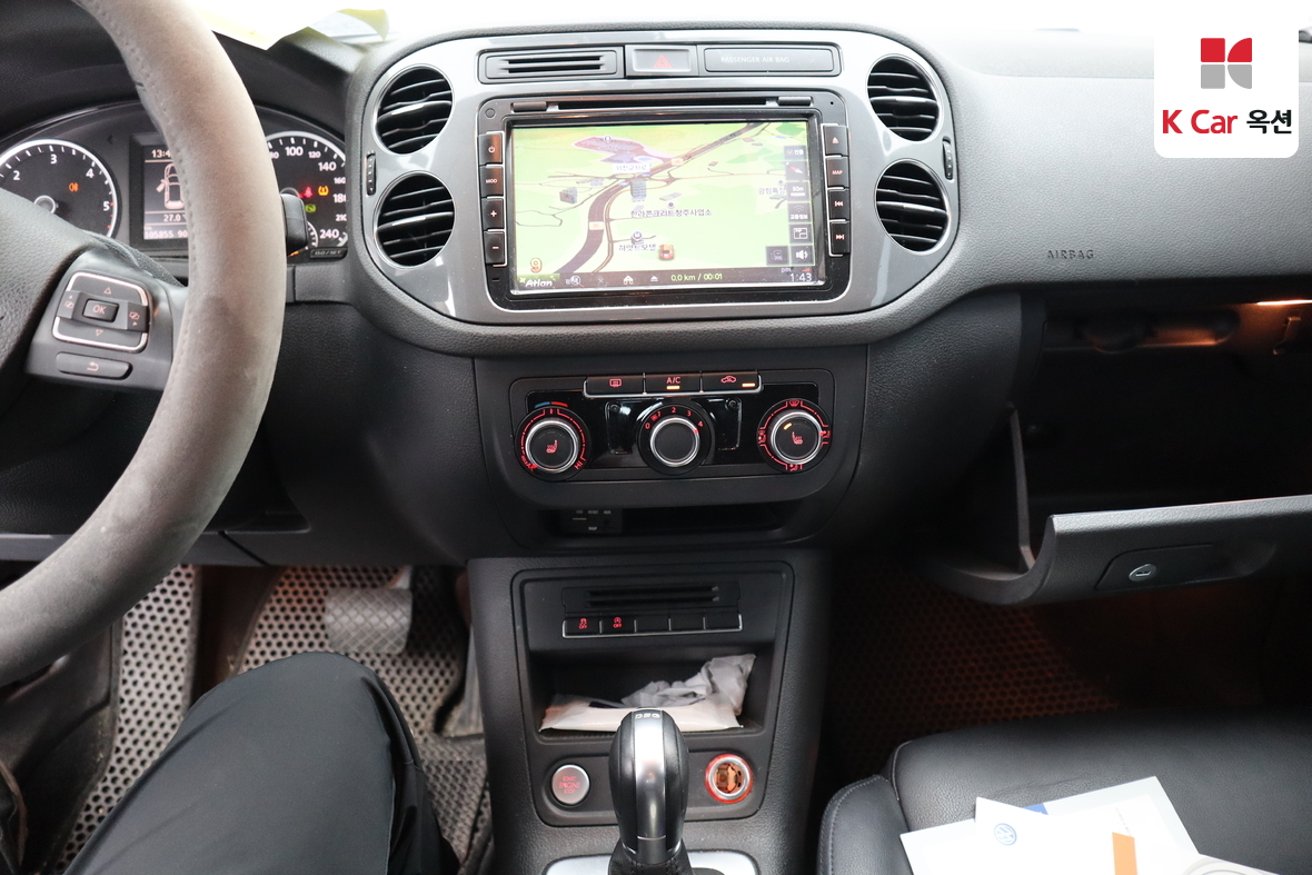 Volkswagen Tiguan - 6