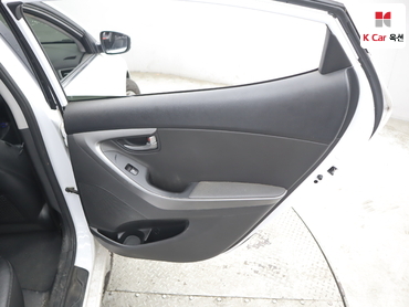 2016 - hyundai avante