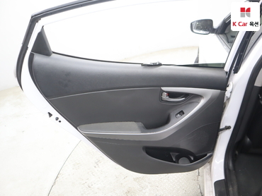 2016 - hyundai avante