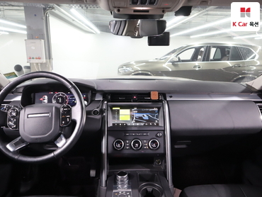 2020 - land rover discovery