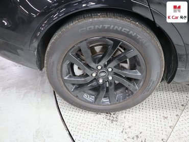 2020 - land rover discovery
