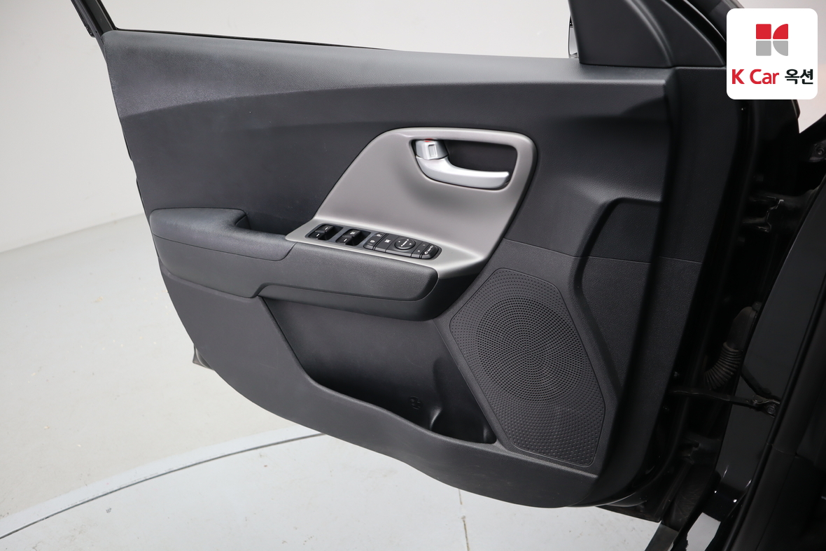 Kia Niro - 8