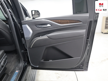 2024 - cadillac escalade