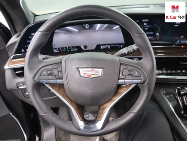 2024 - cadillac escalade