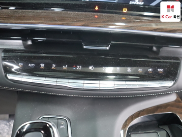 2024 - cadillac escalade