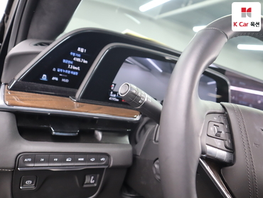 2024 - cadillac escalade