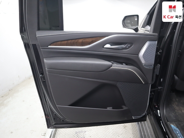 2024 - cadillac escalade