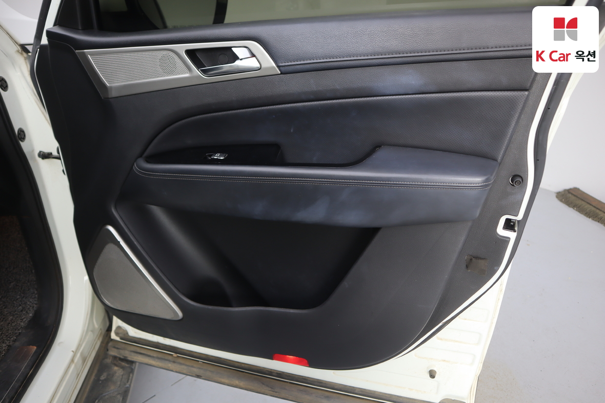 KG Mobility Rexton - 28