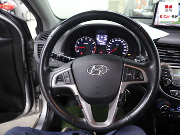 2017 - hyundai accent