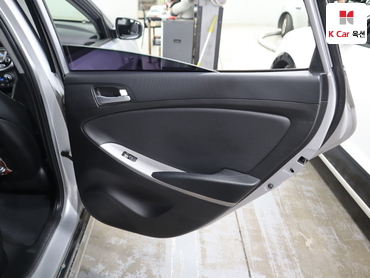 2017 - hyundai accent