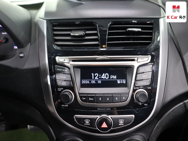 2017 - hyundai accent