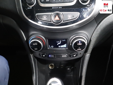 2017 - hyundai accent