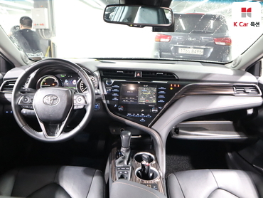 2019 - toyota camry